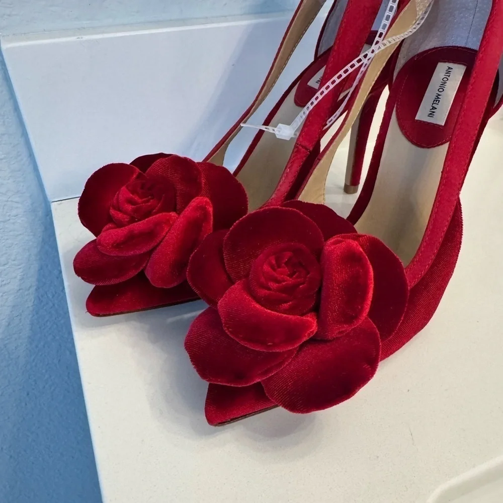 Ester Velvet Elegant Red Puff Rose Women's Heels by Antonio Melani- Size 5.5M